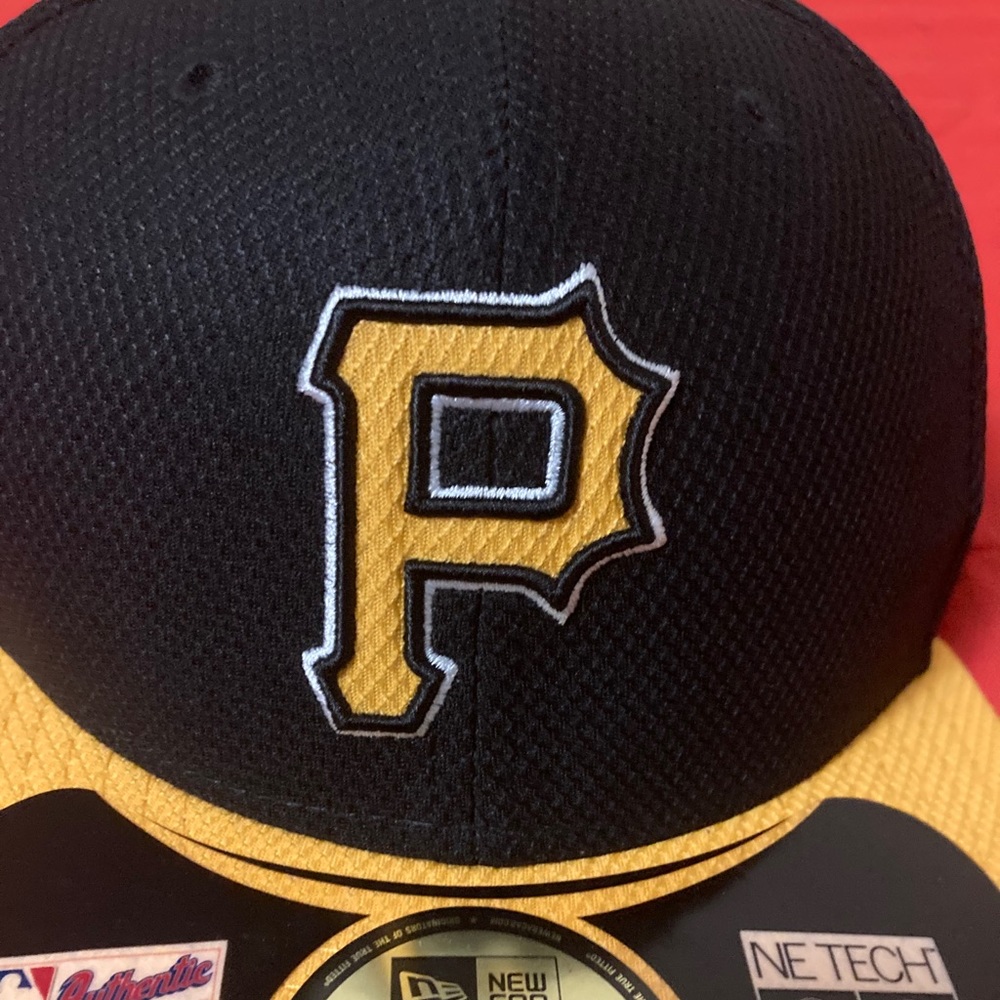 PITTSBURGH PIRATES HAT